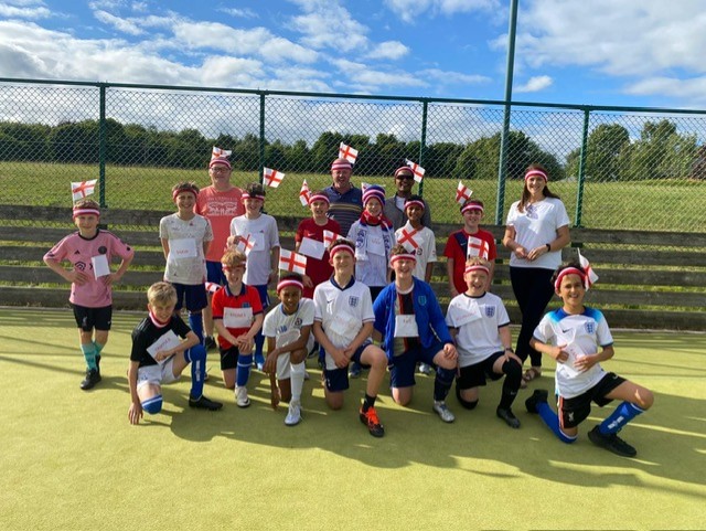 Ramsbury FC U11 Whites support England with awesome pre-season photo!