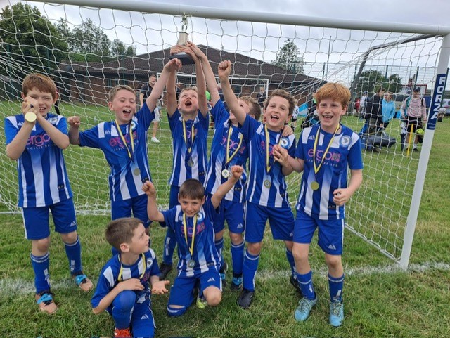 Ramsbury FC U9 Whites Win Haydon Vale FC Invitation Tournament!
